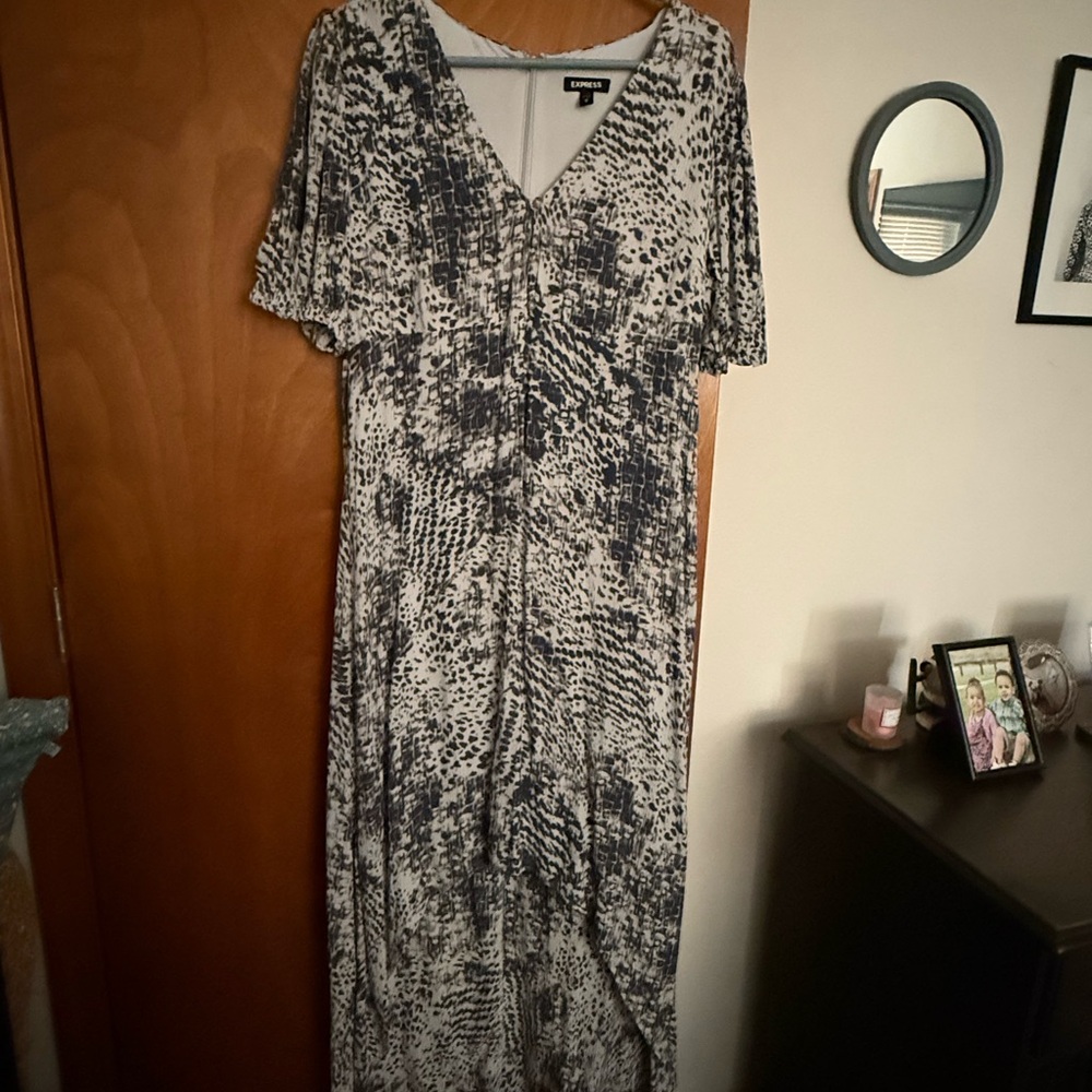 Express Black and White Flutter Sleeve Maxi Gown